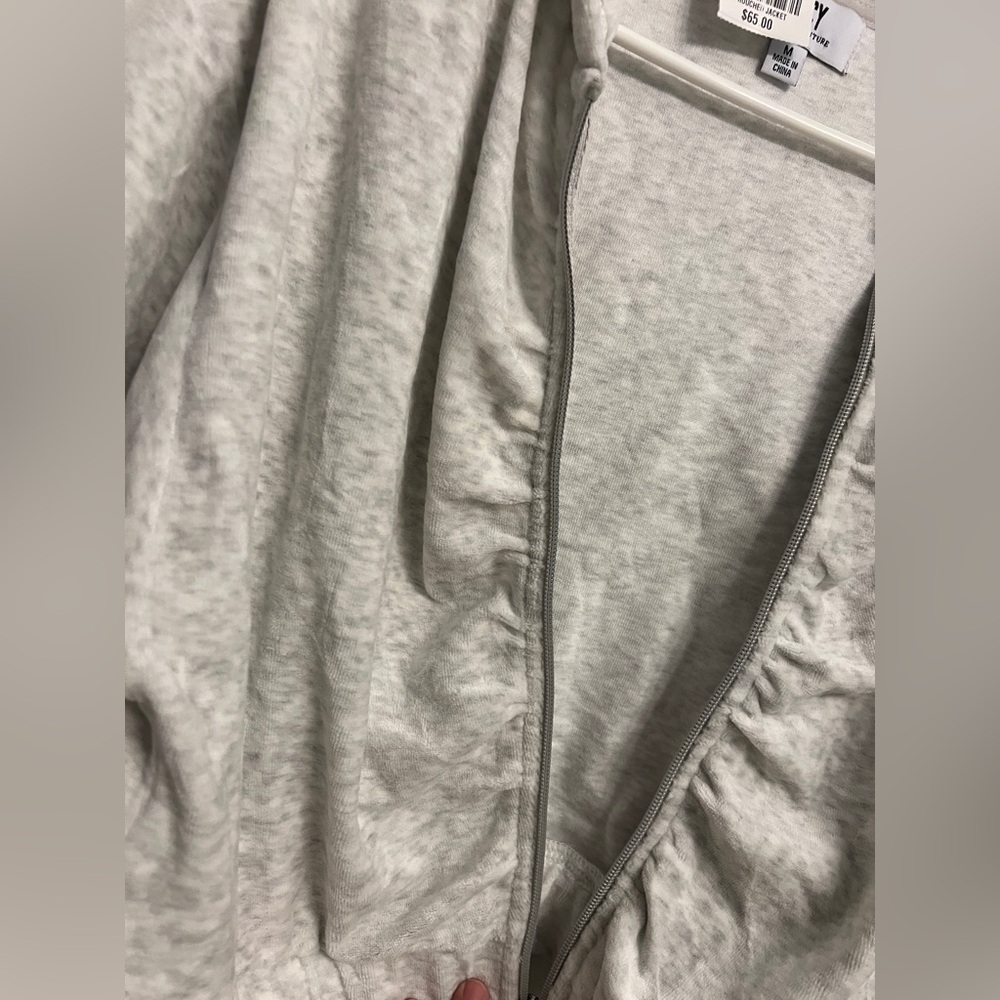 Juicy Couture Heather Gray Medium Crop Zip Hoodie - Picture 2 of 8